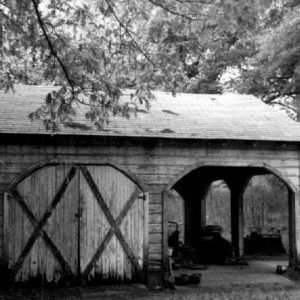 Garage building with car port and covered walkway