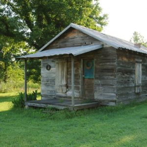 Single story log cabin